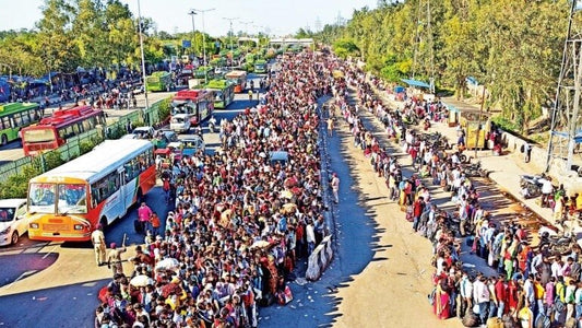 Massive Migration as 1.3 Billion Indians Begin Coronavirus Lockdown